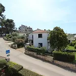 Πανσιόν And Bella Vista