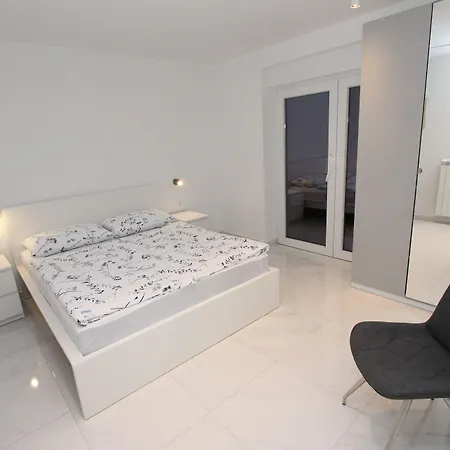 And Bella Vista 3* Ровинь