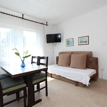 And Bella Vista Πανσιόν 3*