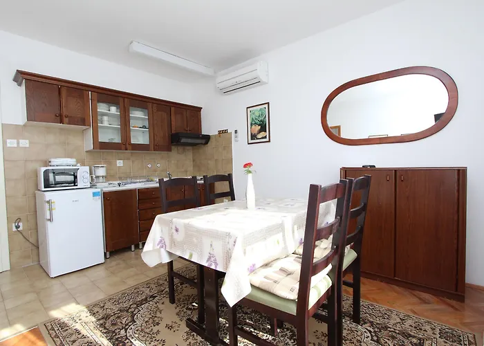 And Bella Vista 3*