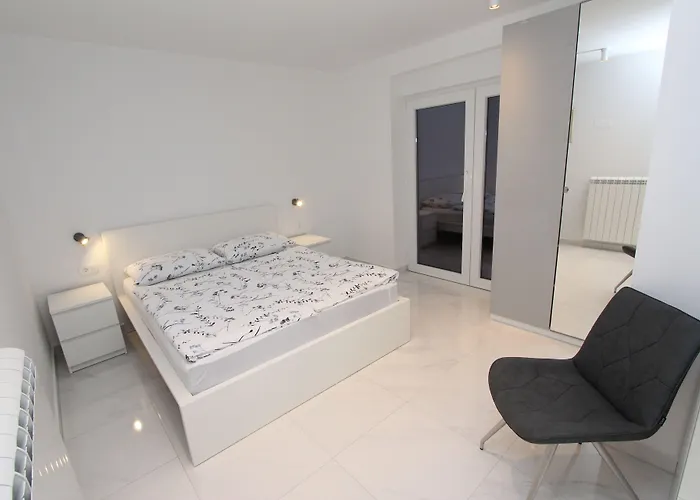And Bella Vista 3* 罗维尼